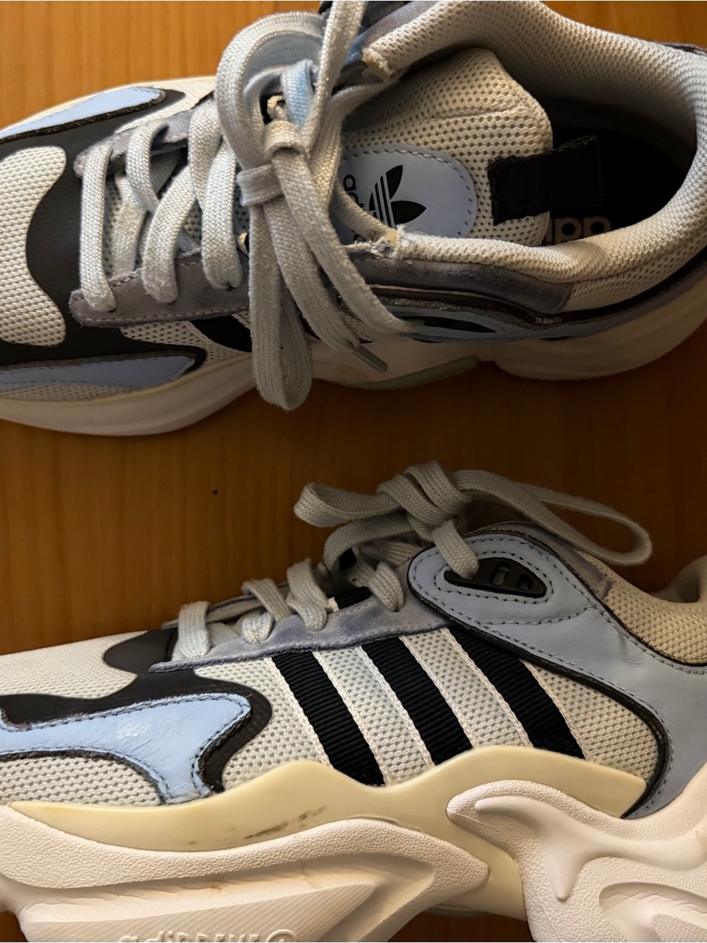 Adidas Magmur Runner Women’s 8.5 White Blue Black Chunky Sneakers